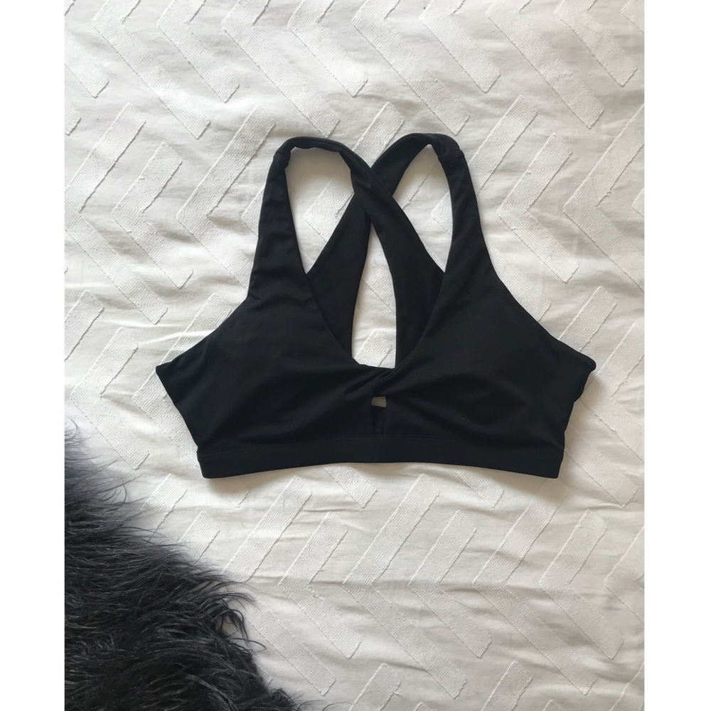 Fabletics black seamless sports bra